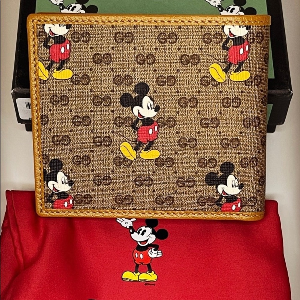 Authentic Brand NEW in original Gucci x Disney Box dust bag and Tags - Picture 8 of 11
